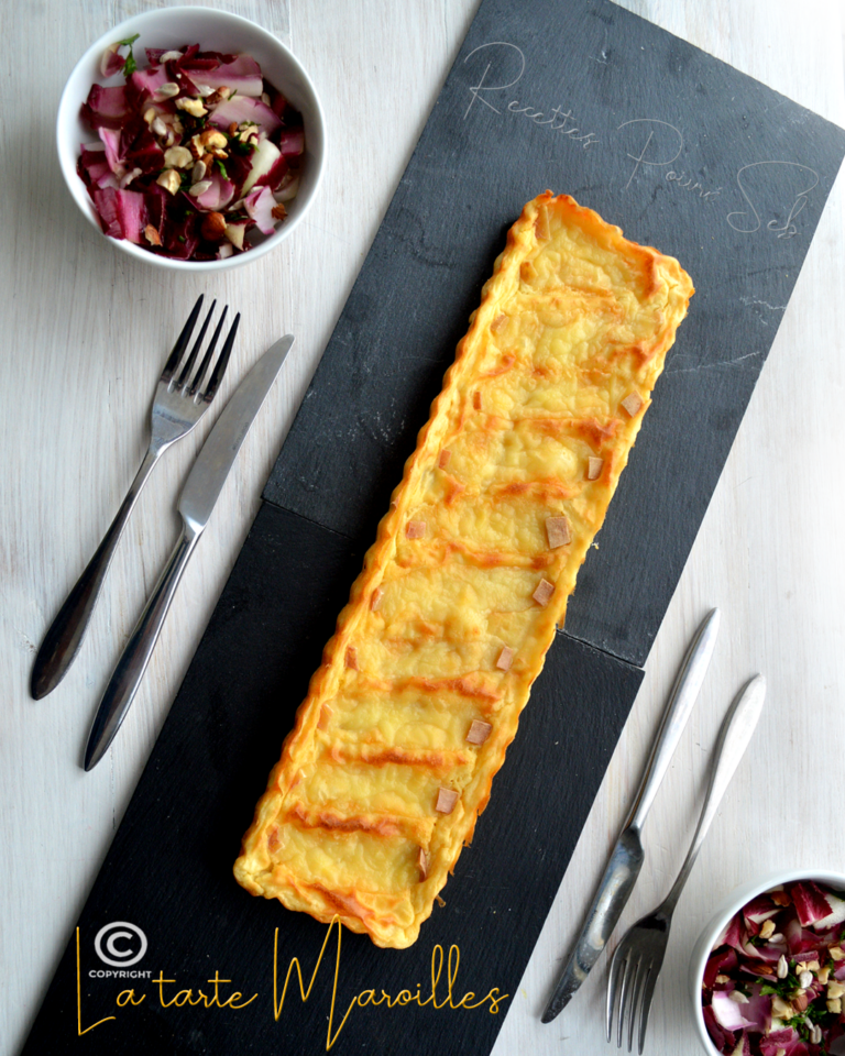 Tarte au maroilles et salade d&rsquo;endives carmine aux fruits secs